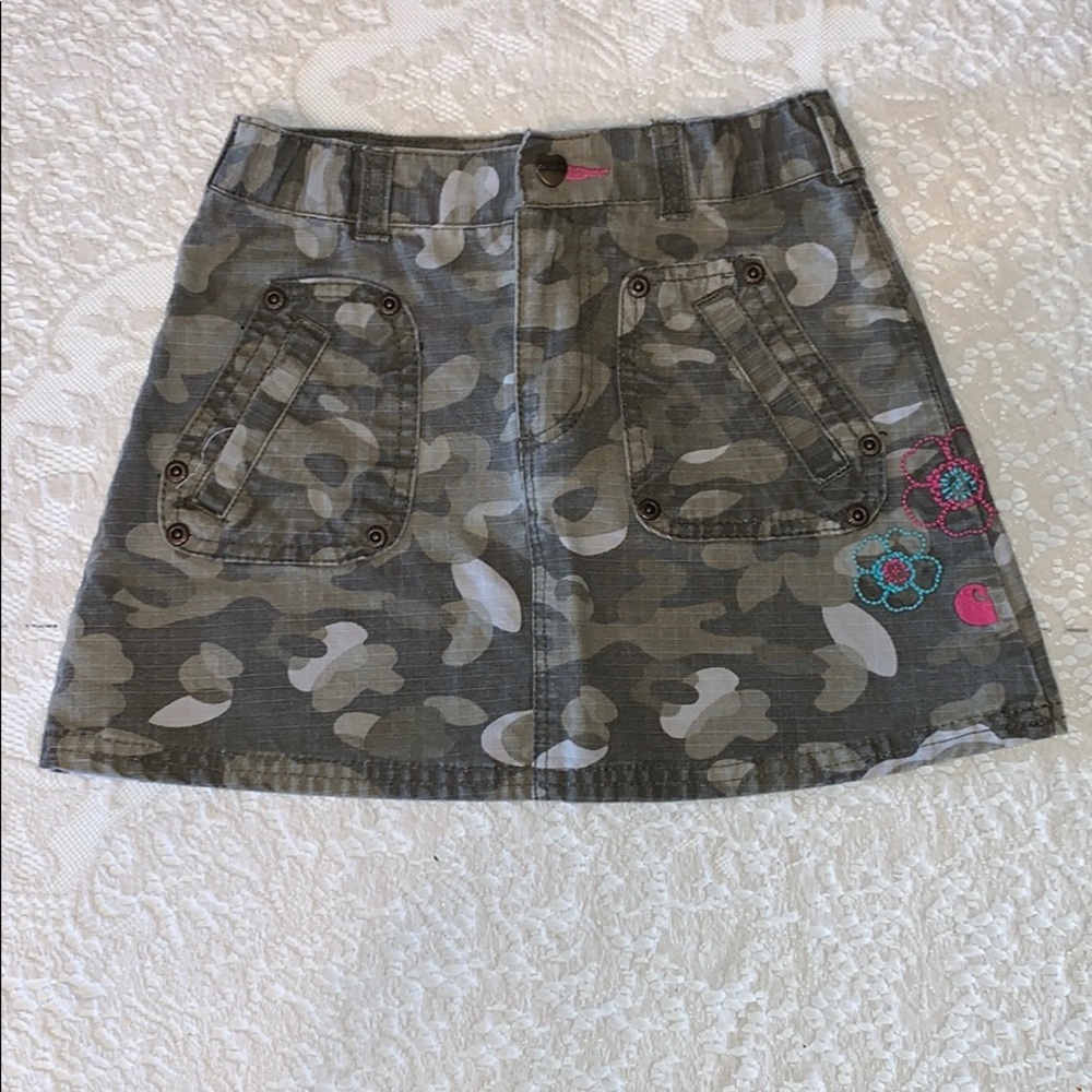 Carhartt Camo Skirt Embrodered w/ Flowers 6X EUC